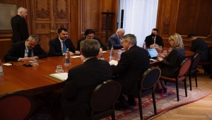 Çevre, Şehircilik ve İklim Değişikliği Bakanı Kurum, OECD Toplantısı için Paris'te