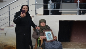 Çocuğunu görmek için gittiği Ukrayna'da mahsur kalan turizmci yardım bekliyor 