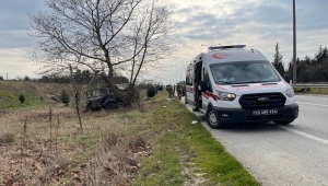 Edirne'de askeri araç ile tırın çarpıştığı kazada 2 askeri personel yaralandı