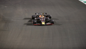 F1 Suudi Arabistan Grand Prix'sini Verstappen kazandı