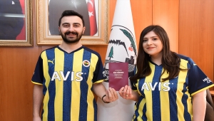 Fenerbahçeli çifte Trabzonsporlu başkandan ''forma'' sürprizi 