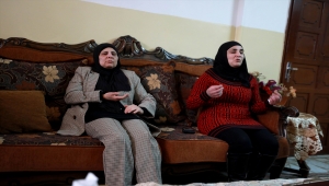Filistinli görme engelli kız kardeşler İsrail güçlerinin "köpekli ev baskınının" travmasını atlatamadı