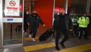 Galatasaray, İzmir'e geldi