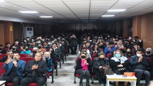 Gaziantep FK'de başkan Akınal ve teknik ekip lise öğrencileriyle buluştu