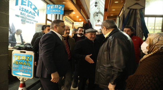 İzmir Büyükşehir Belediye Başkanı Soyer, Diyarbakır'da temaslarda bulundu