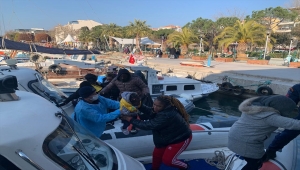 İzmir'de 76 düzensiz göçmen kurtarıldı