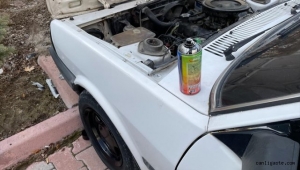 Kayseri'de çaldıkları otomobilin jantlarını boyarken yakalandılar