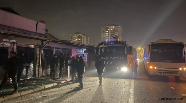 Kayseri Battalgazi'de iki grup arasında çıkan kavgaya polis müdahale etti (Videolu Haber)