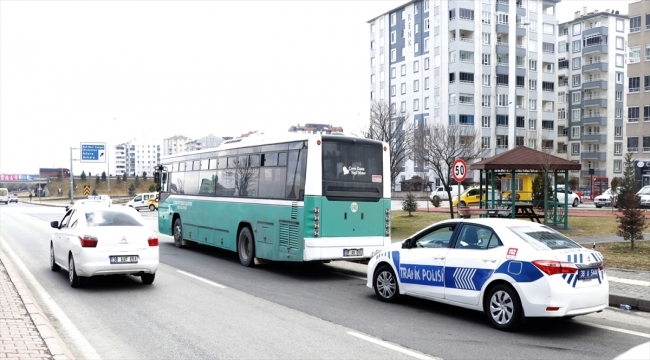 Kayseri'de otobüsün çarptığı yaya yaralandı