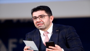 Kayserispor Başkan Yardımcısı Onur Gözbaşı'dan Hikmet Karaman'a övgü: