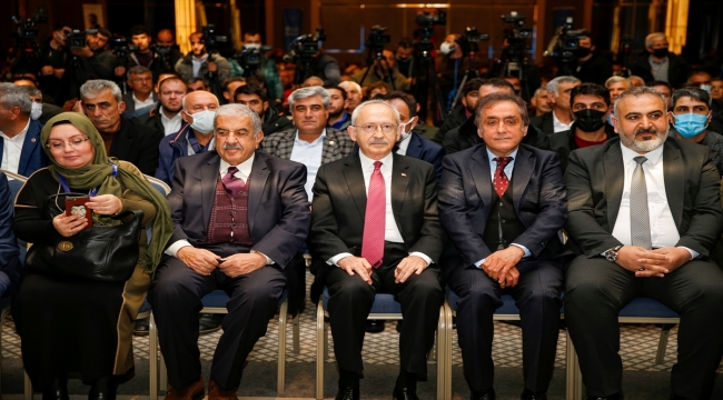 Kılıçdaroğlu, Diyarbakır'da "STK, Muhtarlar, Kanaat Önderleri Buluşmaları"na katıldı: (1) 