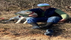 Kırklareli'de kaybolan yaşlı adam kendisini bulan iz takip köpeğine sarıldı
