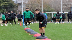Kocaelispor, alt sıralardan kurtulup play-off hattına yükselmek istiyor