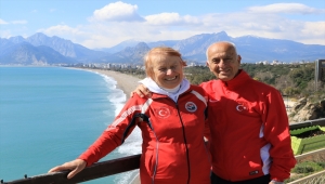 Runatolia Uluslararası Antalya Maratonu'nda görme engelliler için akıllı baston kampanyası