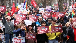 Rusya'nın Ukrayna'ya saldırıları Belçika'da protesto edildi 