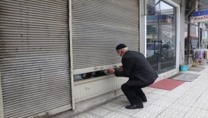 Saatçi Sebahattin usta 55 yıldır gözünden merceği elinden tornavidayı düşürmüyor