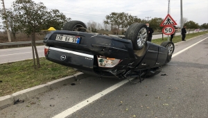 Samsun'da devrilen otomobilden yola düşen sürücü öldü