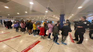 Savaş bölgesinden tahliye edilen Ukraynalı yetim çocuklar Antalya'ya geldi