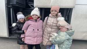 Savaşın ortasında kalan 4 kardeş, Türk otobüs şoförü sayesinde annelerine kavuşacak