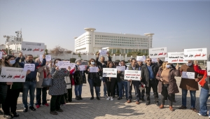 Tunus Devlet Televizyonu çalışanları, "yönetimin baskısına" karşı gösteri düzenledi