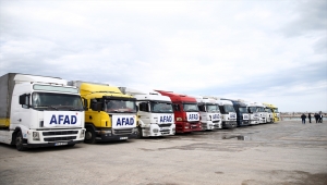 Türkiye'den Lübnan'a gemiyle insani yardım gönderildi