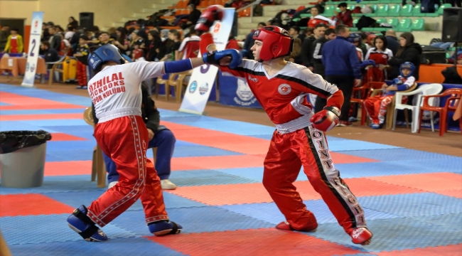 Türkiye Okullar Kick Boks Şampiyonası, Çorum'da sürüyor