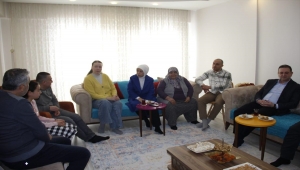 Ukrayna'da yaşayan Türk aile Malatya'ya getirildi