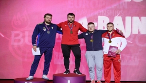 11. kez Avrupa şampiyonu olan Rıza Kayaalp, gözünü Karelin'in rekoruna dikti: