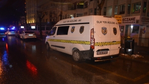 Afyonkarahisar'da bıçaklı kavgada iki kişi yaralandı