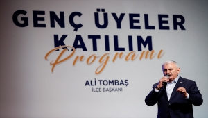 AK Parti Genel Başkanvekili Yıldırım, "Genç Üyeler Katılım Töreni"ne katıldı: