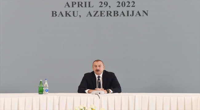 Aliyev: "Kazakistan, Türkmenistan ve İran üzerinden Ermenistan'a silah taşındı"