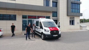 Antalya'da tartıştığı oğlu tarafından öldürüldüğü iddia edilen babanın cenazesi yakınlarına teslim edildi