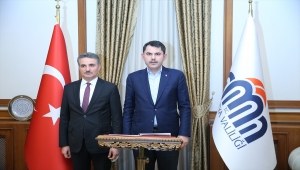 Bakan Kurum, Malatya'da partililerle buluştu: