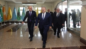 BBP Genel Başkanı Destici, İTO ziyaretinde gazetecilere konuştu: