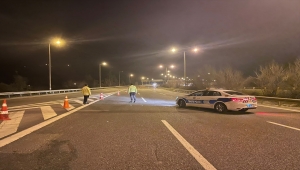 Bolu Dağı Tüneli'nin Düzce girişinde heyelan meydana geldi, yol trafiğe kapatıldı