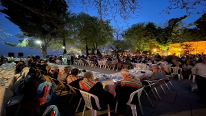 Bursa'da Osmangazi Yörük Türkmen Derneği iftar programı düzenledi