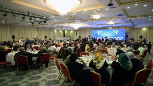 Cumhurbaşkanı Yardımcısı Oktay, Gaziantep'te şehit ve gazi yakınlarıyla buluştu