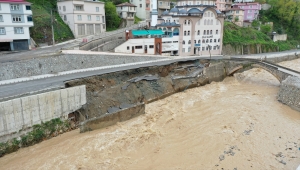 Dereli-Şebinkarahisar kara yolu kontrollü olarak ulaşıma açıldı