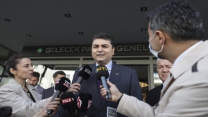 DP Genel Başkanı Uysal, Gelecek Partisi Genel Başkanı Davutoğlu'nu ziyaret etti