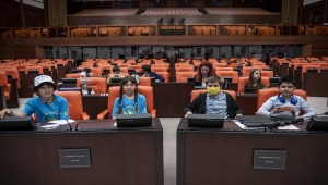 Dünya çocukları TBMM'de