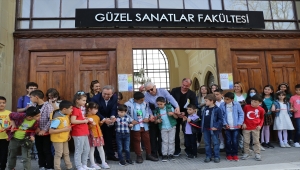 Edirne'de minikler, sanatçı ve akademisyenlerin resimlerini yeniden yorumladı