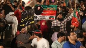 Eski Pakistan Başbakanı Han, erken seçim çağrısını yineledi
