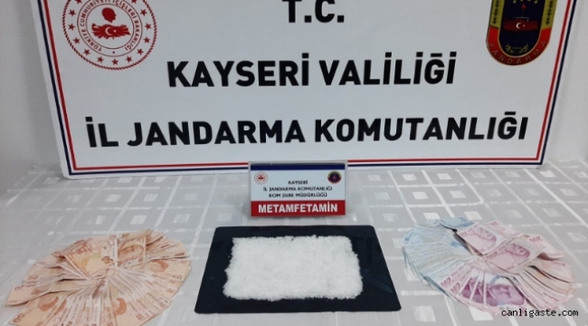 Gaziantep'ten Kayseri'ye uyuşturucu getiren zanlı yakalandı