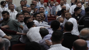 GÜNCELLEME - Altay'ın olağanüstü genel kurulu başkan adayı çıkmaması nedeniyle ertelendi