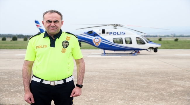 İzmir'de kara yollarındaki bayram yoğunluğuna helikopter destekli denetim