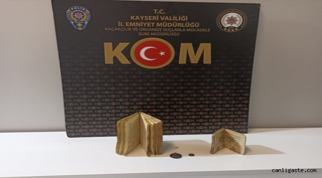 Kayseri'de el yazması 2 Kur'an-ı Kerim ele geçirildi