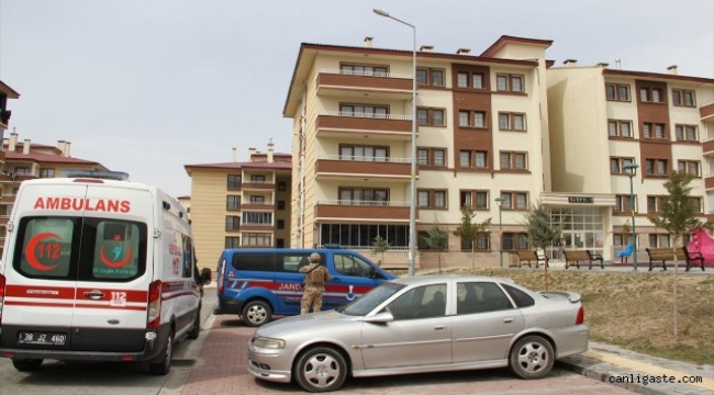 Kayseri'de kendini eve kilitleyen silahlı kişi ikna edildi