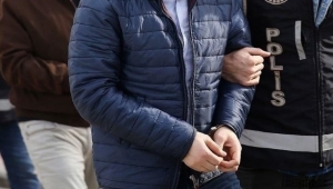 Kayseri'de öldürdükleri kişinin evini de yaktıkları iddiasıyla 2 şüpheli yakalandı