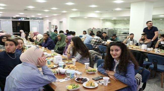 Kayseri'de yabancı uyruklu öğrenciler iftarda buluştu