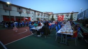 Kırklareli Valisi Bilgin, savaş mağduru Ukraynalı vatandaşlarla iftarda buluştu